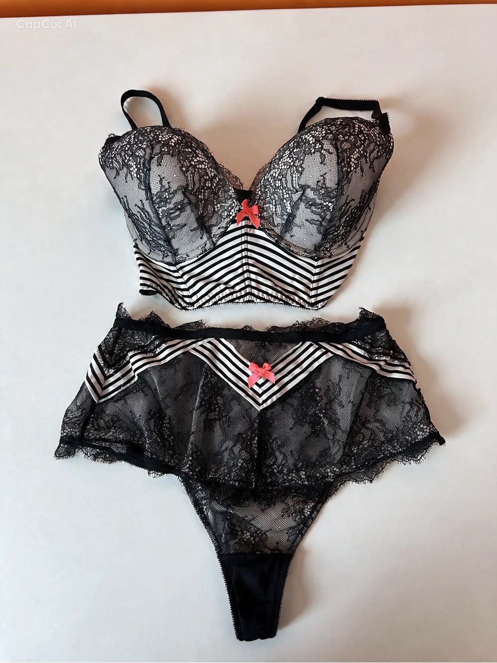 Victoria's Secret Black Lace & White Striped Longline Bra Set 34DD